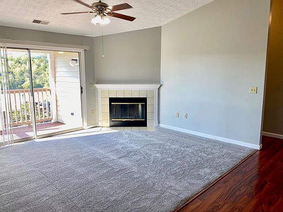 3rd image of 350 Timber Ridge Dr Unit 10