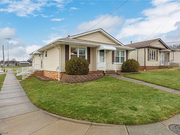 3rd image of 380 Orchardview Rd