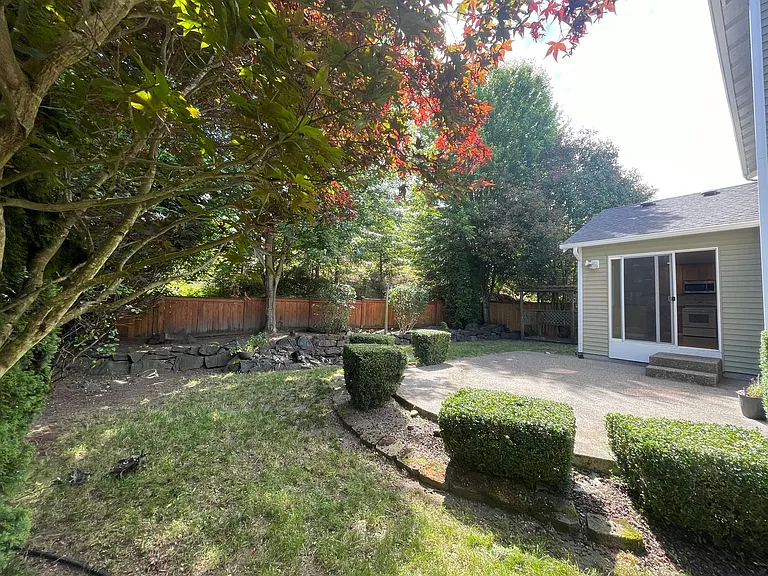 2875 Hannen St — Photo 15