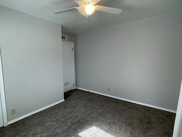 3449 S Kansas Ave — Photo 15