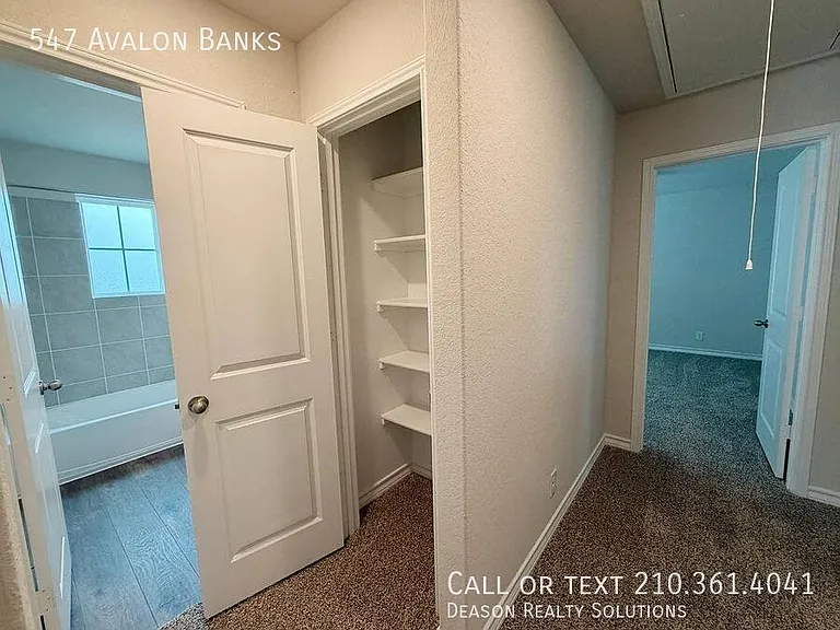 547 Avalon Banks — Photo 24