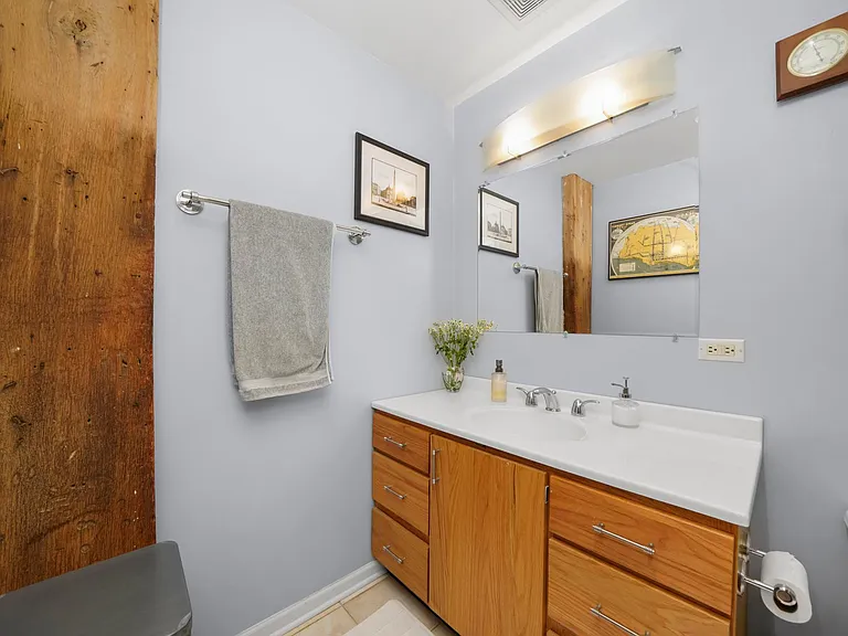 312 N May St #3D — Photo 14
