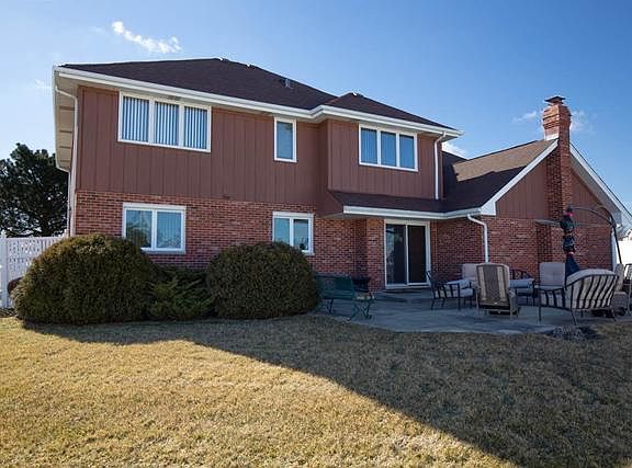 2nd image of 17100 Cambridge Pl