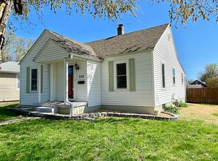 222 Fulkerson St, Saint Joseph, MO 64504
