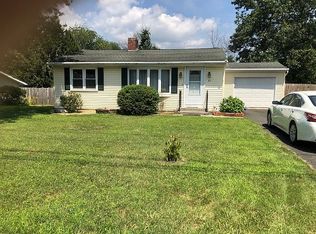 25 Pomeroy St, Easthampton, MA 01027