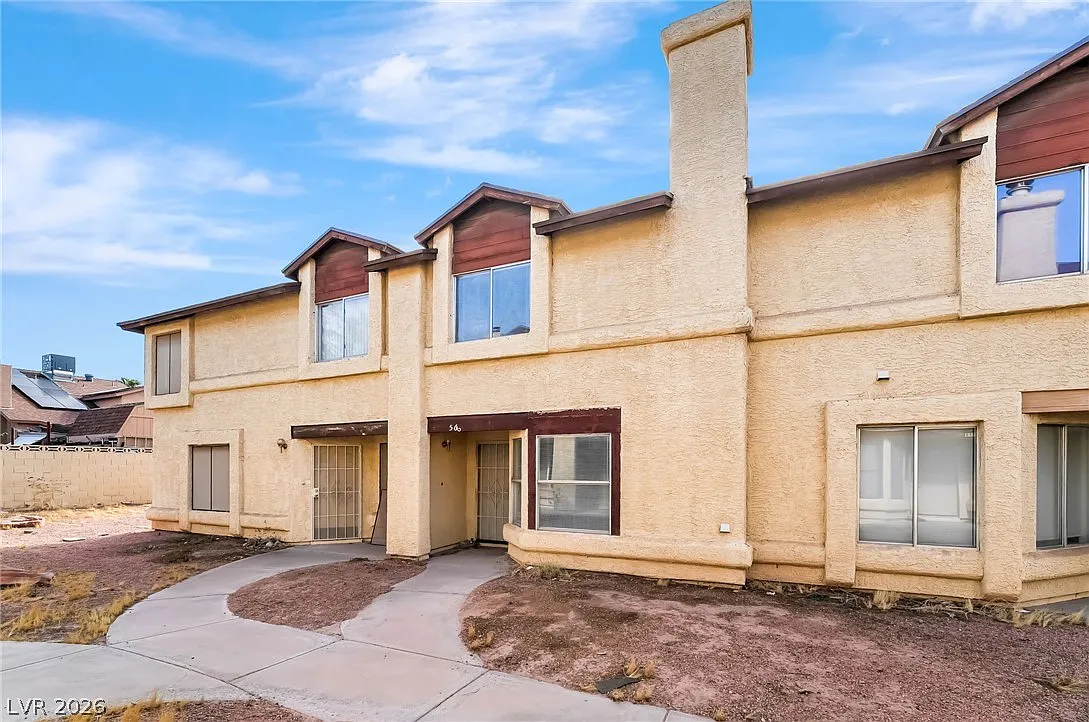 2 bed, 4.0 bath, 1178 sqft, $1,250 — Photo 2