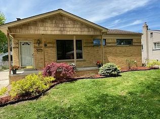 8108 Campbell St, Taylor, MI 48180