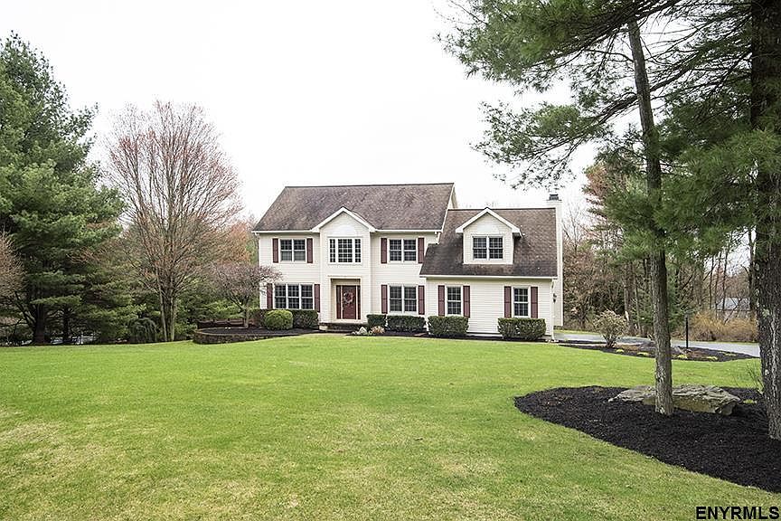 1st image of 30 Riverwind Dr