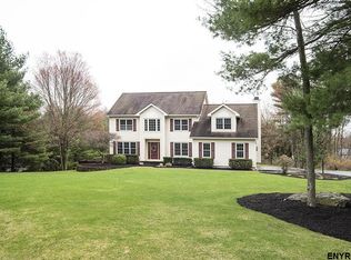 30 Riverwind Dr, Rexford, NY 12148