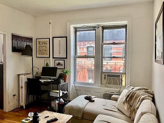 Rented by LJ Sloane Management | media 11