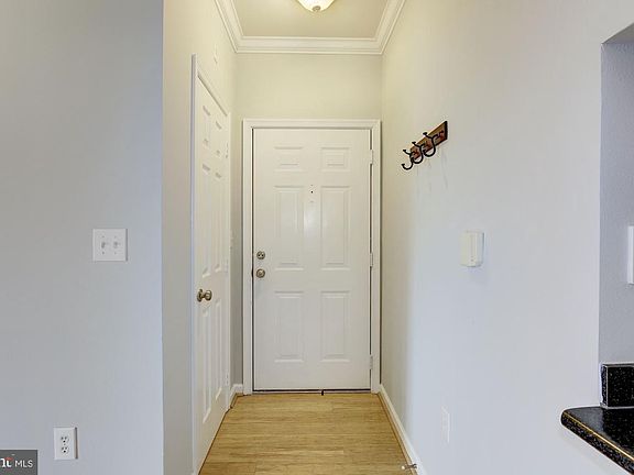 4th image of 19601 Galway Bay Cir APT 202