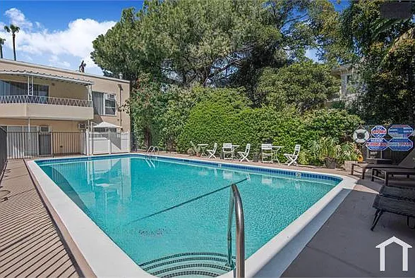 3 bed, $4,488 — Photo 1