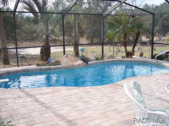 3rd image of 2056 W La Bonte Cir