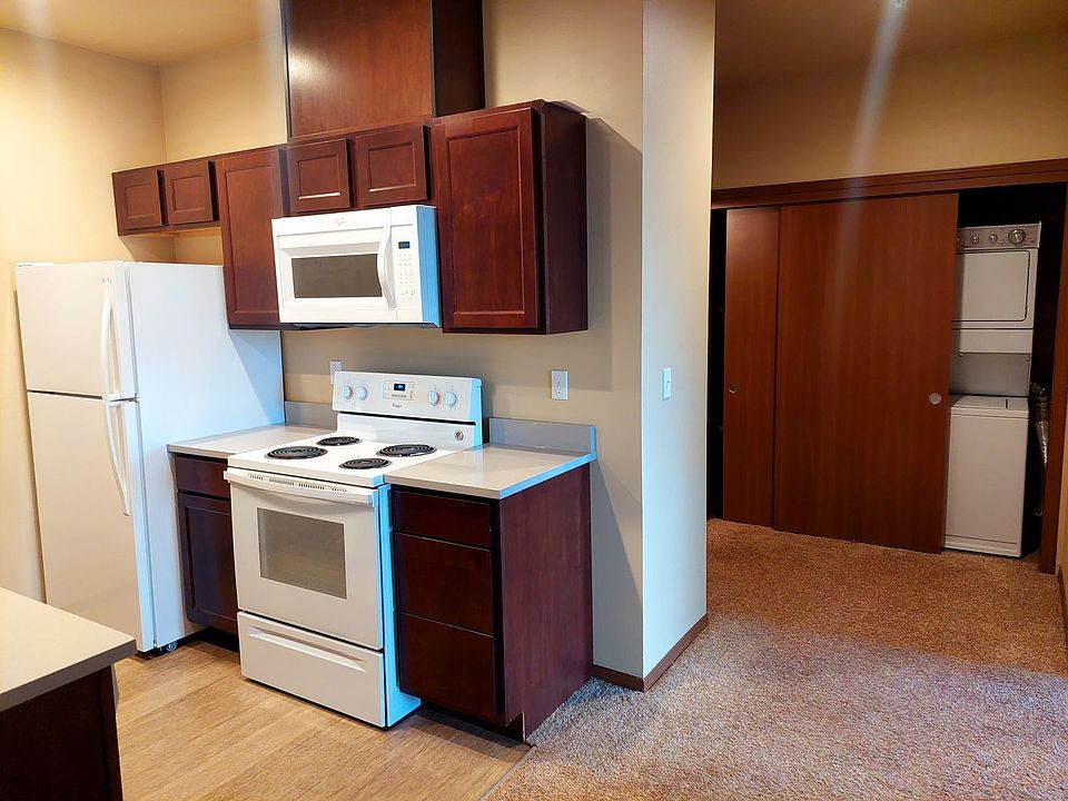 1st image of 2240 Mercedes Dr Unit 204