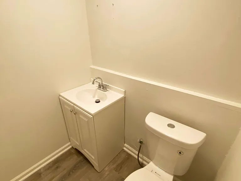 1433 Vernon Rd — Photo 23