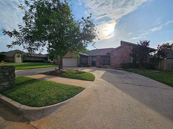 2nd image of 104 Nelson Park Pl