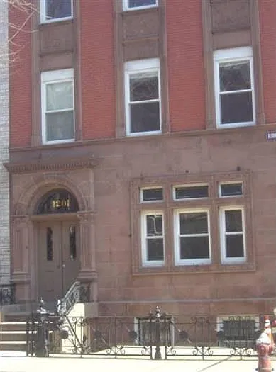 1200 Bloomfield St #4 — Photo 2