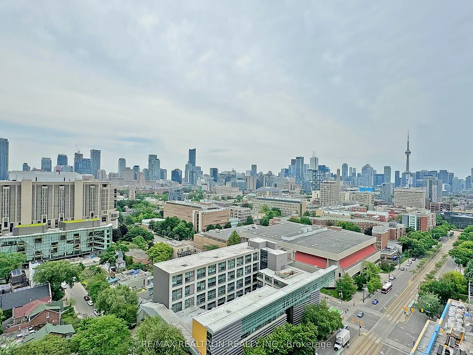 666 Spadina Ave #2507