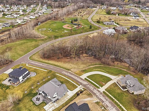 4th image of 4336 McCormick Dr