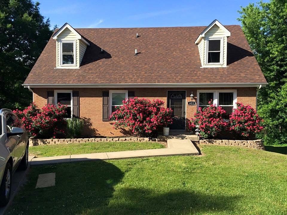 1st image of 623 Bay Ln