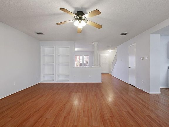 3rd image of 6626 Oldgate Ln