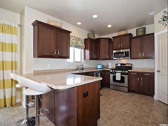 4th image of 11024 S Greenvale Ct