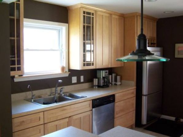 1400 Hatcher Cres
