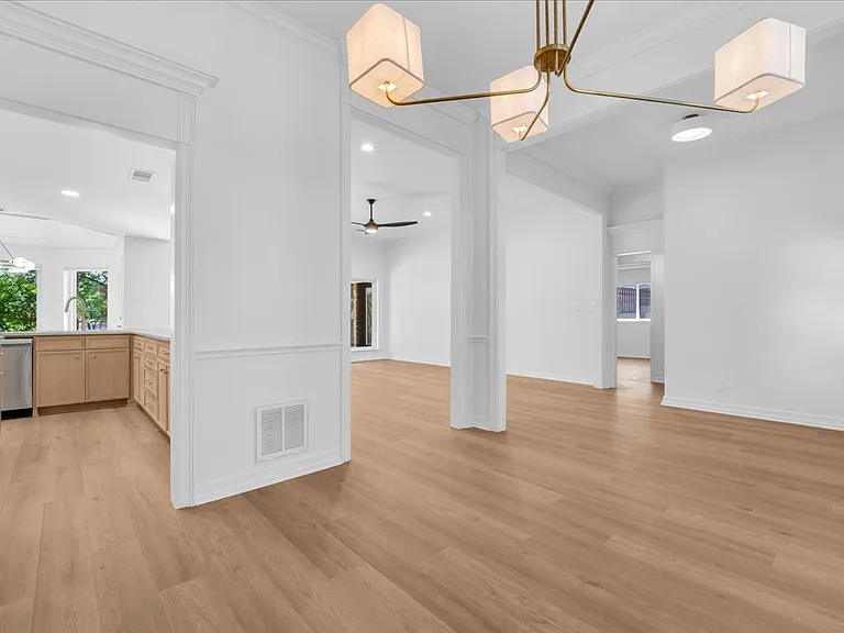 610 Timber Way — Photo 6