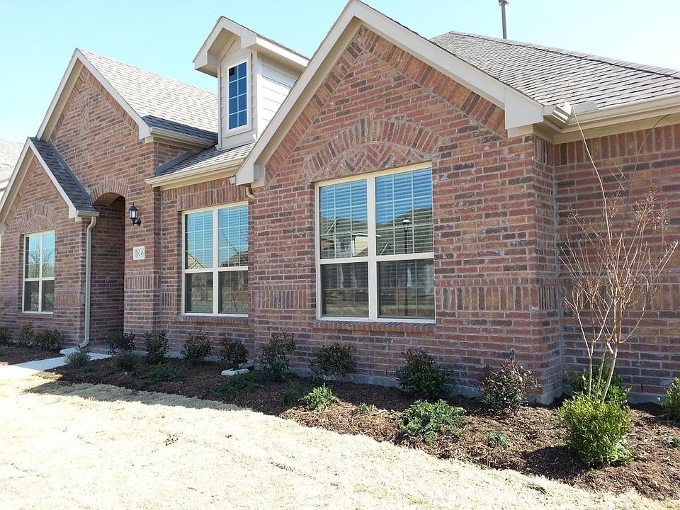 1st image of 1049 Palmetto Dr