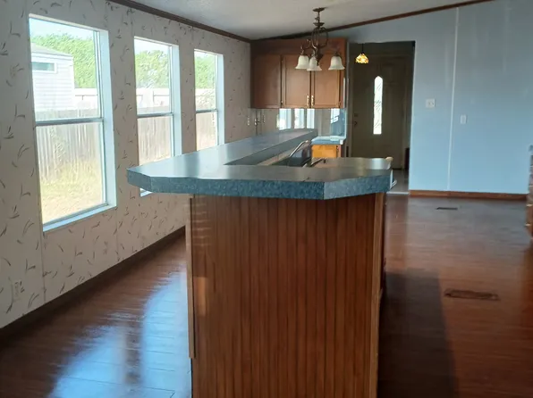 1140 Madrid St, Alamo, TX 78516