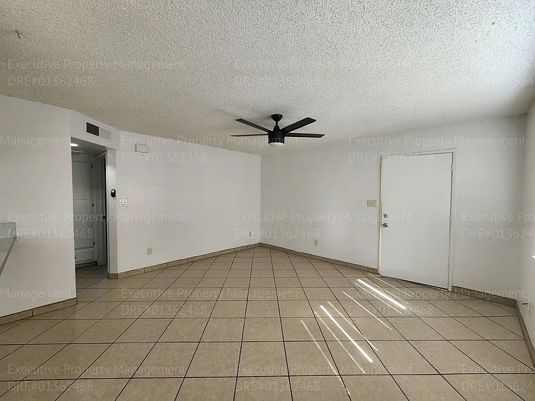 1230 Dolores St — Photo 11