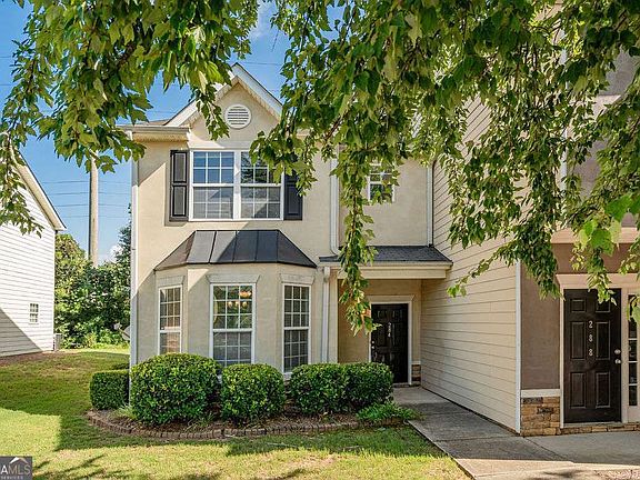 2nd image of 284 Commons Dr