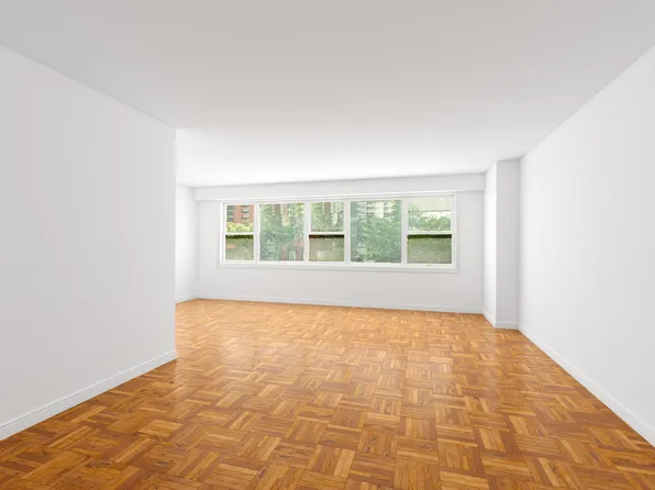 101 West 12th Street image 1 of 8