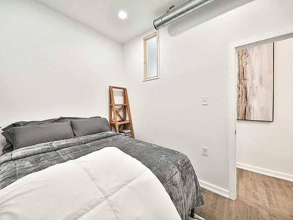 3rd image of 3217 Turner St Unit 1