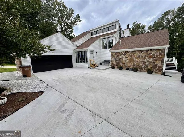 4205 Loftwood Dr, Cohutta, GA 30710