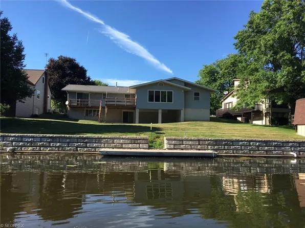 736 W Rextur Dr, Akron, OH 44319