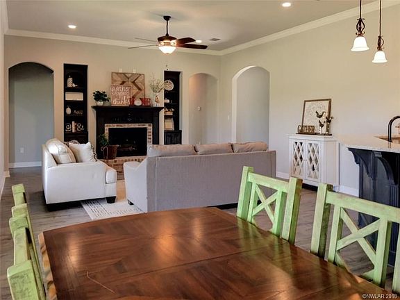 5th image of 749 Fir Wood Ln #18