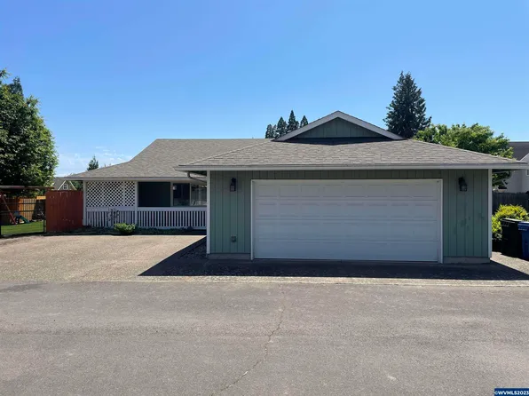 622 N Pershing St, Mount Angel, OR 97362