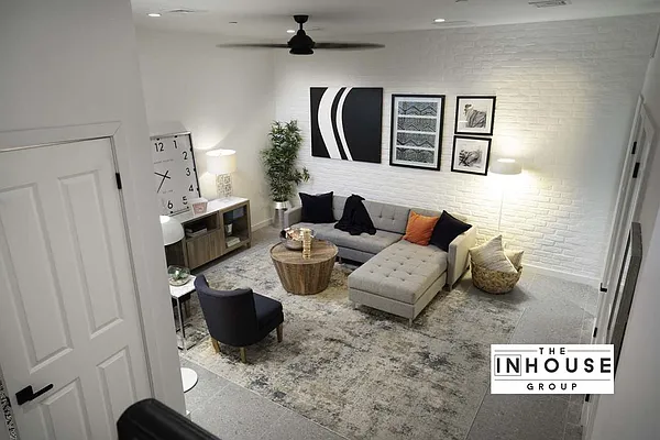 Sold by The In House Group | media 16