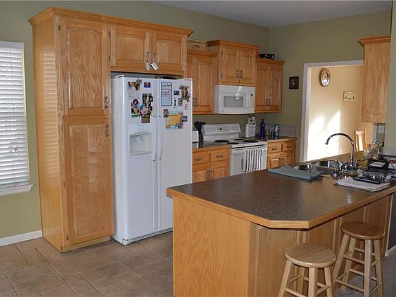 5th image of 1308 Graystone Cir