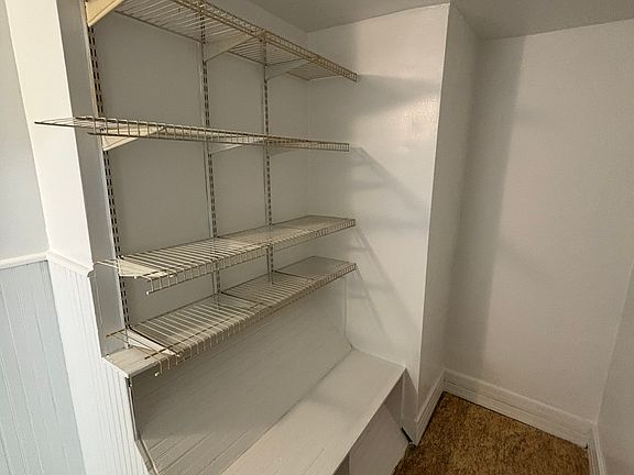 5th image of 704 W White St #1