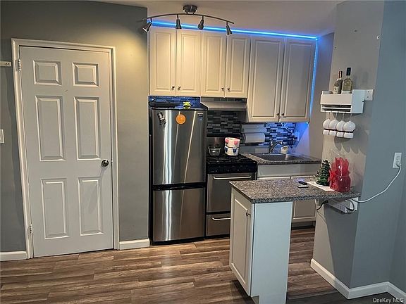 5th image of 20 Shady Glen Ct APT H