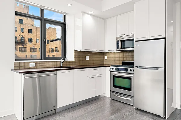 Rented by REAL New York | media 20