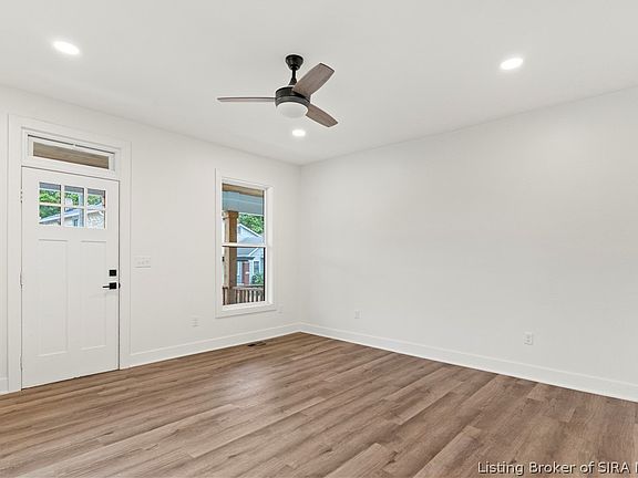 4th image of 725 W Third Street