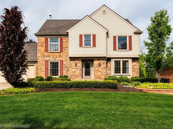 41451 Waterfall Rd, Northville, MI 48168