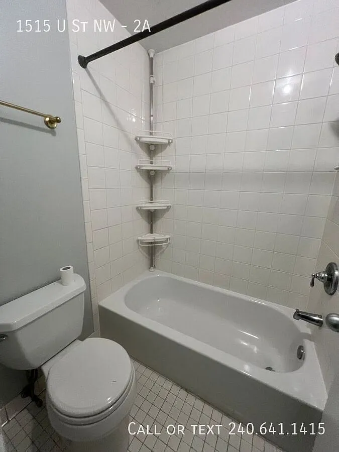 Charming Studio Apartment in U Street Corridor | $406 Monthly Rent Credit for the First Year + Li... — Photo 2