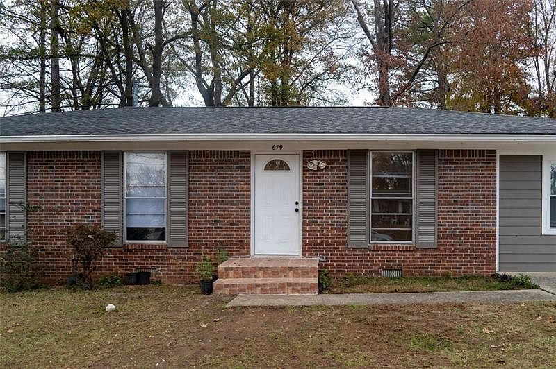 1st image of 679 Winchester Ln