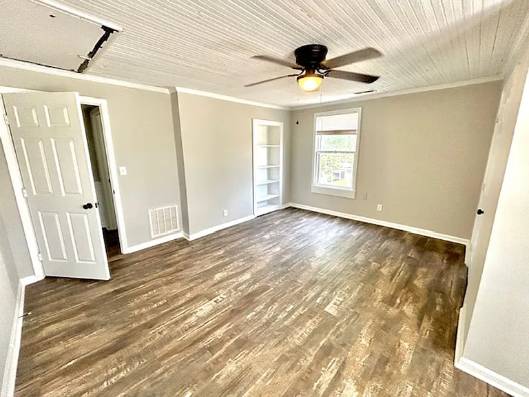 3512 Triana Blvd SW — Photo 9