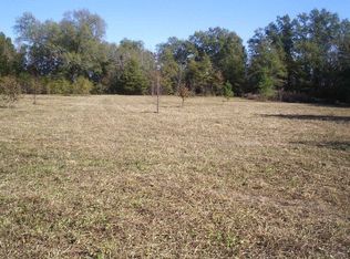 5565 Squaw Valley Rd, Wedgefield, SC 29168