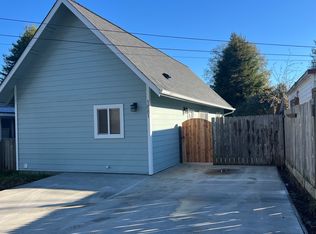 1881 Elm Ave, McKinleyville, CA 95519